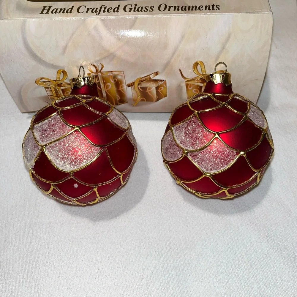 Vintage Red & sparkling Holiday Ornaments Set - Picture 11 of 15